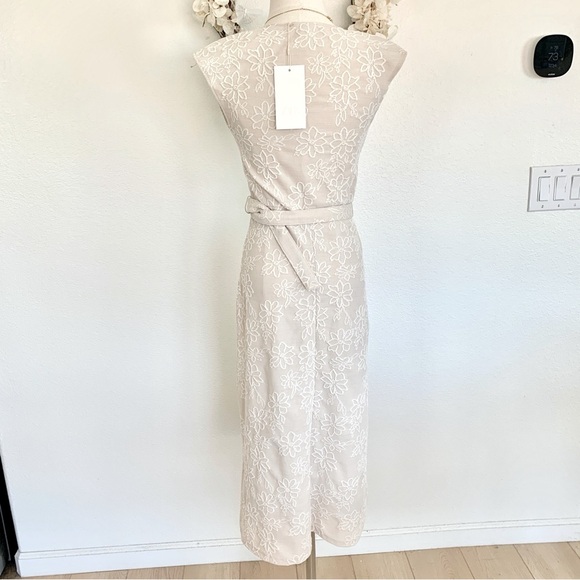 ☀️ ZARA Textured Floral Rustic Midi Dress with Belt in Ecru Beige Small S - Picture 9 of 16